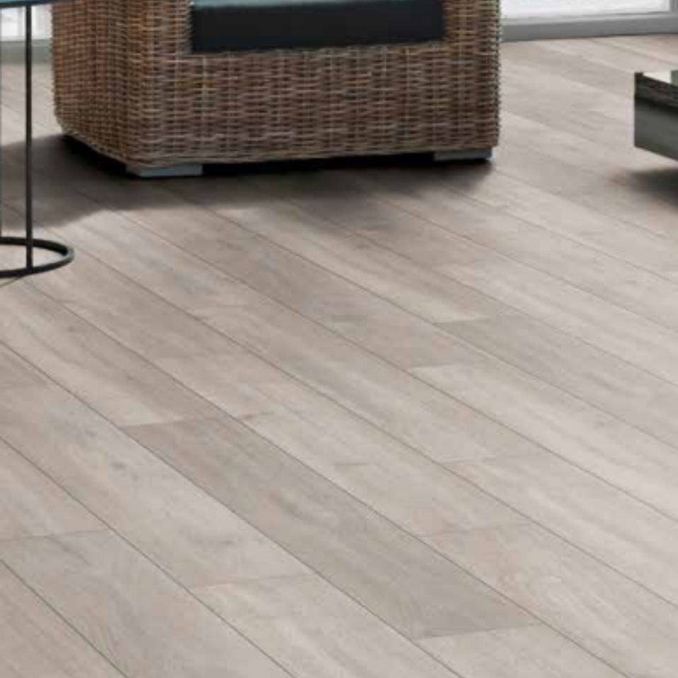 V12ION 12mm Senior Laminate